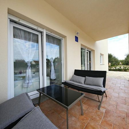 Apartments Matkovic Sveti Filip i Jakov Ngoại thất bức ảnh