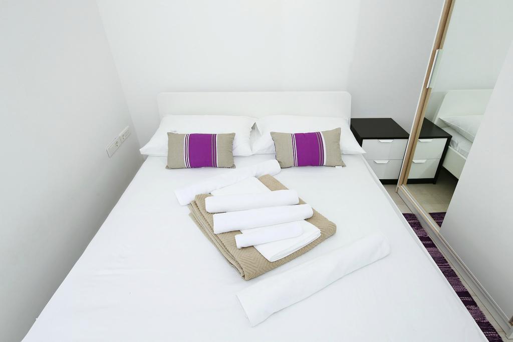 Apartments Matkovic Sveti Filip i Jakov Phòng bức ảnh