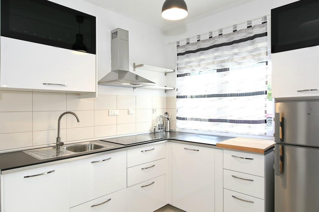 Apartments Matkovic Sveti Filip i Jakov Ngoại thất bức ảnh