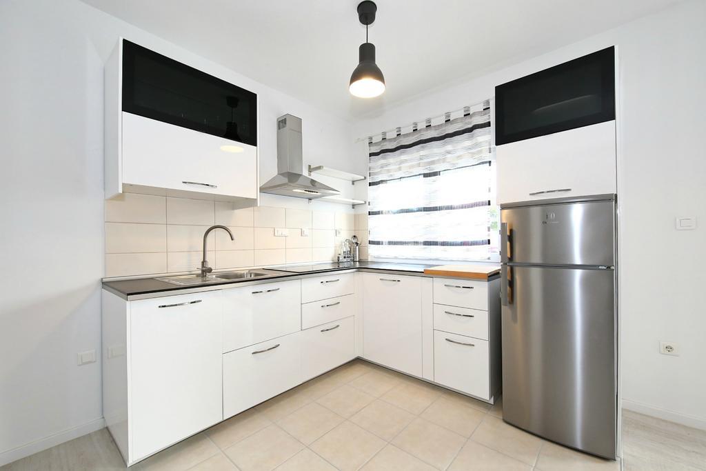 Apartments Matkovic Sveti Filip i Jakov Ngoại thất bức ảnh