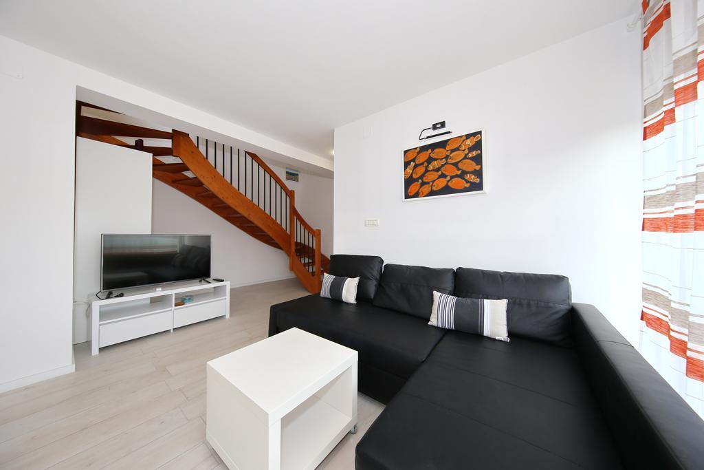 Apartments Matkovic Sveti Filip i Jakov Ngoại thất bức ảnh